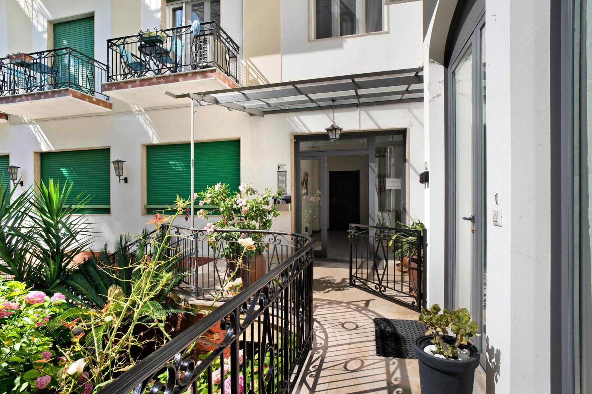 Holiday Sea 1 Diano Marina Exterior foto